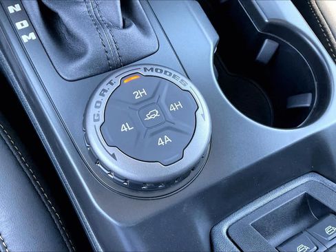 New 2026 Ford Bronco Badlands AWD/4WD image 17