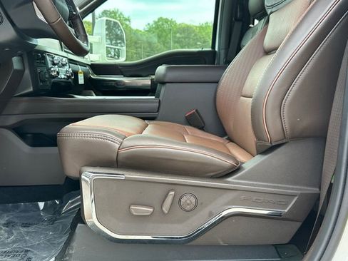 New 2026 Ford F250 King Ranch w/ Chrome Package image 9