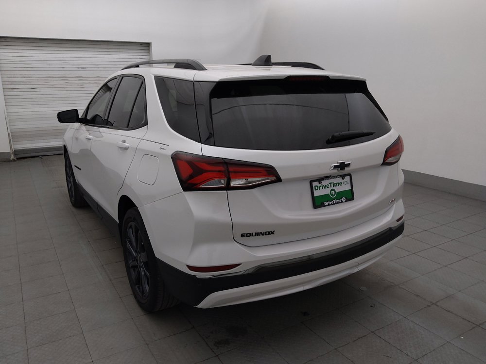 Used 2023 Chevrolet Equinox RS w/ RS Leather Package FWD image 5