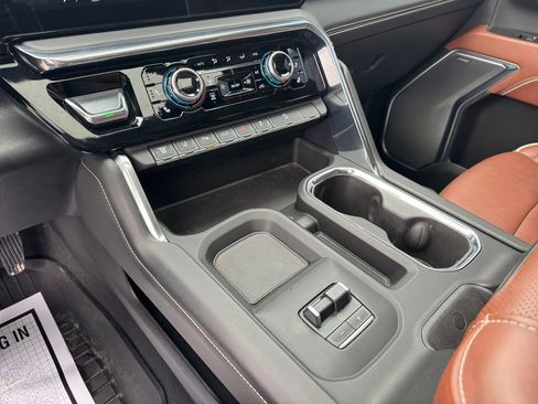 Used 2025 GMC Sierra 2500 Denali Ultimate AWD/4WD image 36