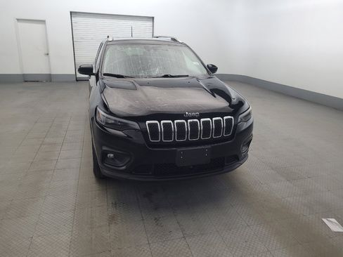 Used 2021 Jeep Cherokee Latitude Plus AWD/4WD image 14