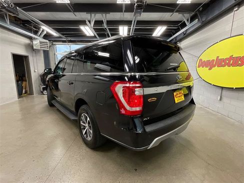 Used 2019 Ford Expedition Max XLT AWD/4WD image 3