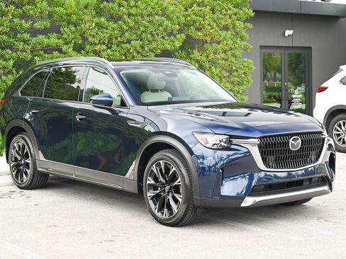 Certified 2024 MAZDA CX-90 Plug-In Hybrid w/ Premium Pkg AWD/4WD image 3