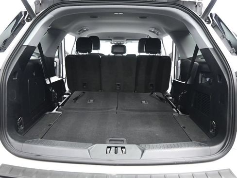 Certified 2021 Ford Explorer XLT w/ Equipment Group 202A RWD image 19