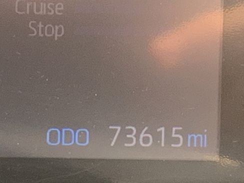 Certified 2021 Toyota RAV4 XLE Premium image 21