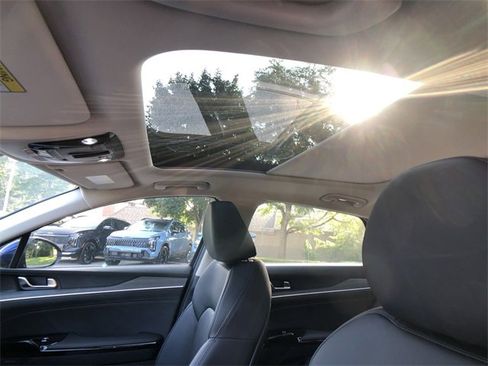 New 2026 Kia K5 EX image 22
