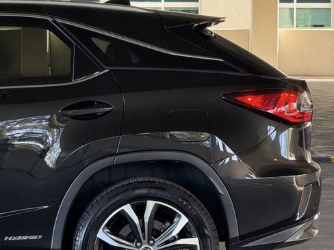 Used 2018 Lexus RX 450h AWD w/ Premium Package image 15