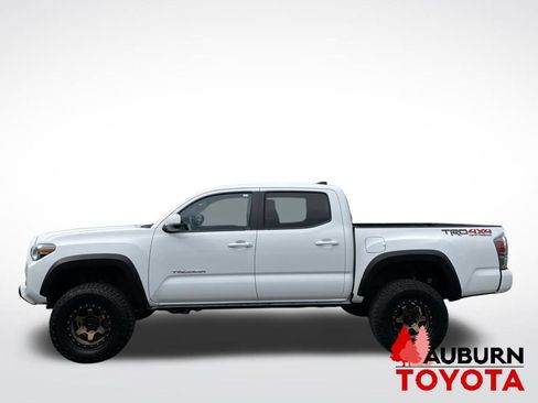 Used 2023 Toyota Tacoma TRD Off-Road w/ Technology Package AWD/4WD image 4