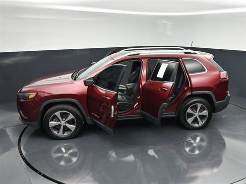 Used 2019 Jeep Cherokee Limited AWD/4WD image 37