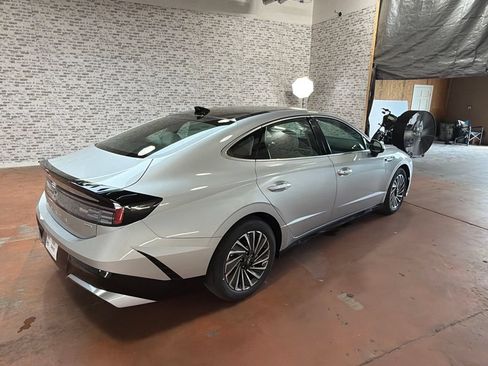 New 2026 Hyundai Sonata SEL FWD image 7