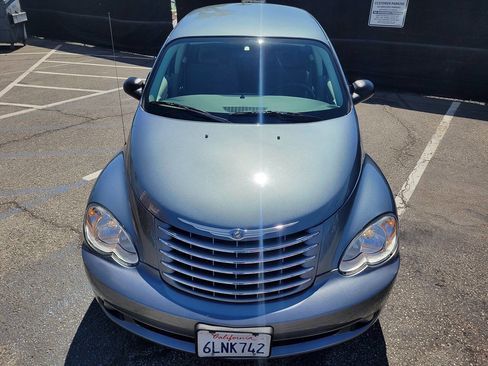 Used 2010 Chrysler PT Cruiser image 9
