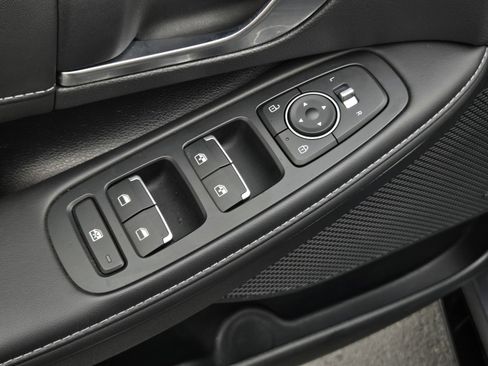 Used 2021 Hyundai Sonata Limited image 10