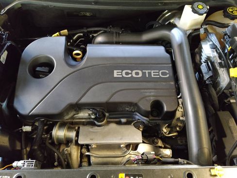 Used 2018 Chevrolet Equinox LT image 30