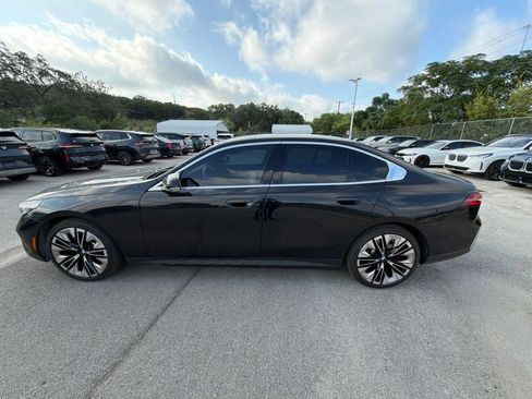 Certified 2026 BMW 530i w/ Premium Package RWD image 2