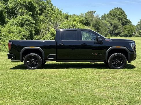 New 2026 GMC Sierra 2500 AT4 w/ AT4 Premium Plus Package AWD/4WD image 2