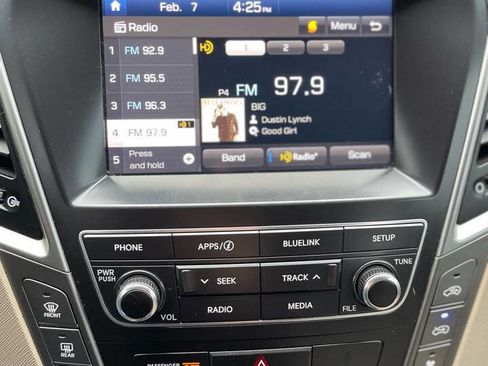 Used 2019 Hyundai Santa Fe XL SE image 8