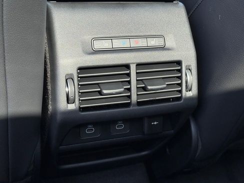 New 2026 Land Rover Discovery Sport Landmark AWD/4WD image 10