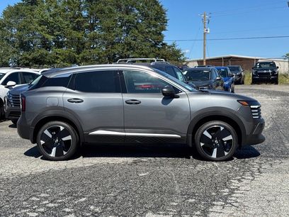 New 2025 Nissan Kicks SR