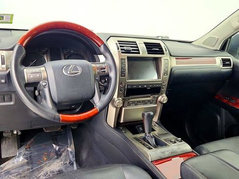 Used 2013 Lexus GX 460 image 11