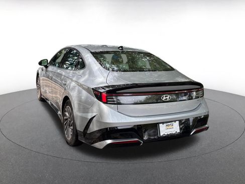 Used 2025 Hyundai Sonata SEL FWD image 9