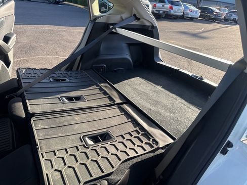 Used 2023 Subaru Impreza Premium image 16