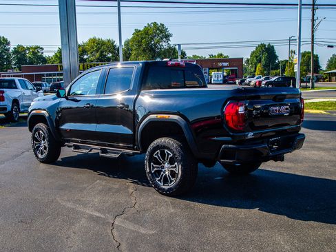 Used 2025 GMC Canyon AT4 w/ Technology Plus Package AWD/4WD image 5