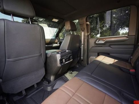 Used 2025 Chevrolet Silverado 2500 High Country AWD/4WD image 74