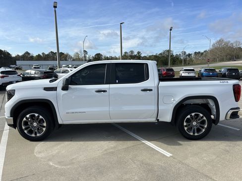 Used 2025 GMC Sierra 1500 Pro w/ Pro Value Package AWD/4WD image 9