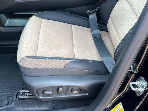 New 2026 Chevrolet Equinox ACTIV w/ Convenience Package III AWD/4WD image 11
