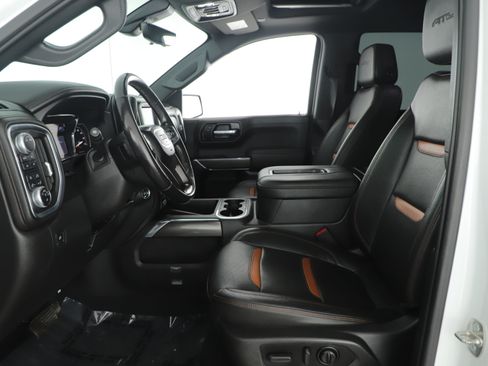 Used 2022 GMC Sierra 1500 AT4 w/ AT4 Premium Package image 5