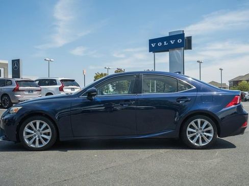 Used 2014 Lexus IS 250 RWD image 4