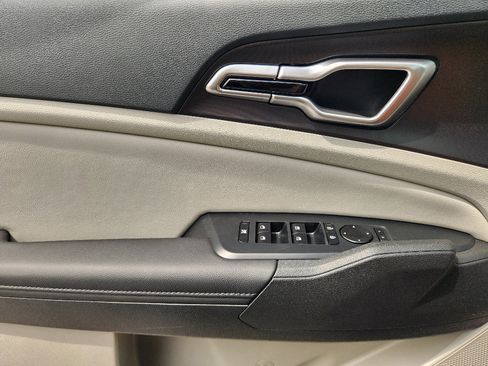 New 2026 Kia Sportage EX image 16