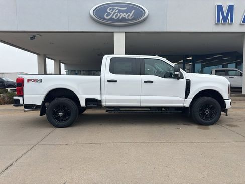 New 2026 Ford F350 4x4 Crew Cab Super Duty image 7