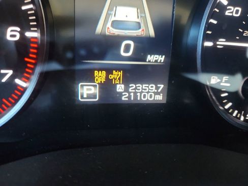 Used 2023 Subaru Ascent Premium w/ Convenience Package image 17