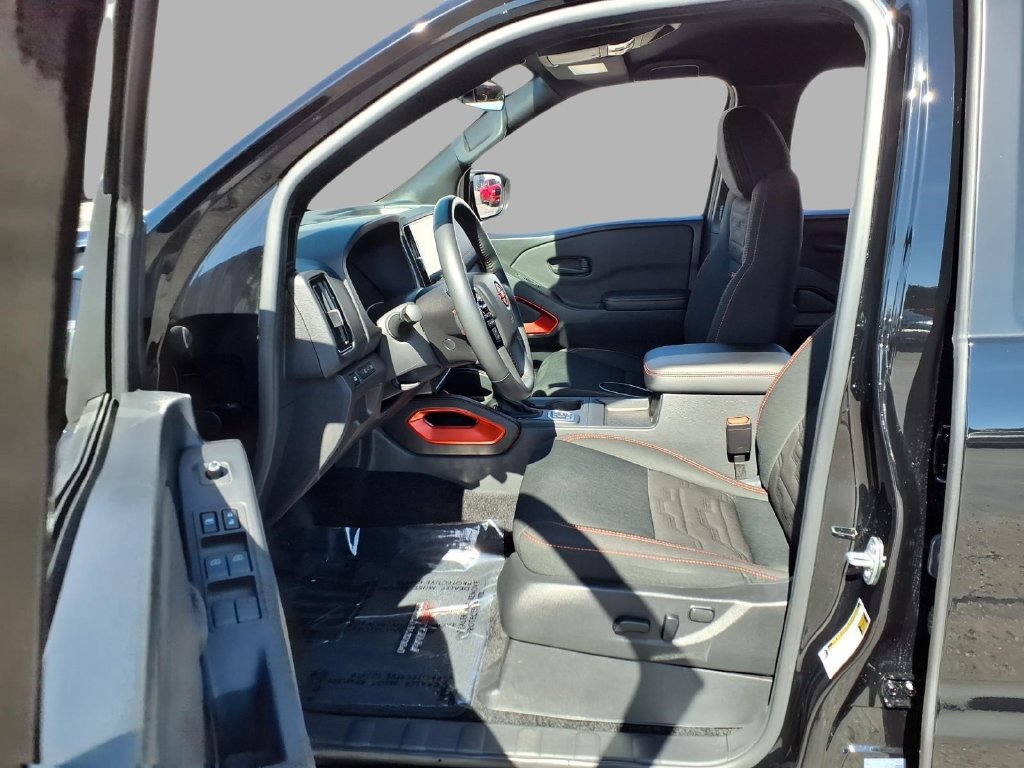 Used 2026 Nissan Frontier PRO-4X AWD/4WD image 21