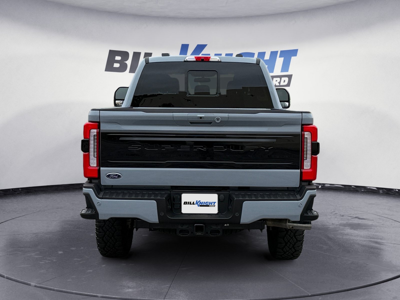 Used 2026 Ford F250 Platinum w/ Tremor Off-Road Package AWD/4WD image 4