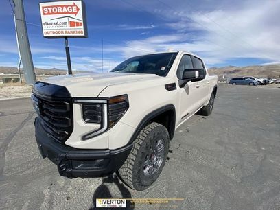 New 2026 GMC Sierra 1500 AT4X w/ LPO, Black Badging Package
