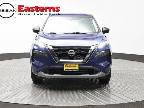 Used 2023 Nissan Rogue S AWD/4WD image 2