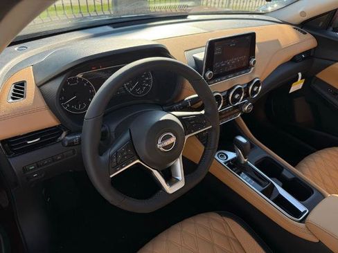 New 2025 Nissan Sentra SV w/ SV Premium Package image 17