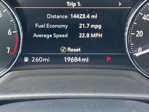 Used 2023 Buick Envision Essence w/ Sport Touring Package image 25