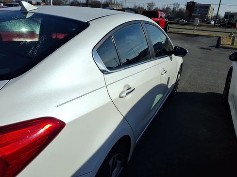 Used 2016 Kia Forte EX w/ EX Premium Package image 18