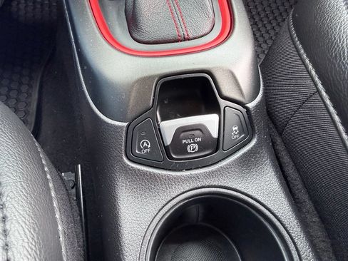 Used 2021 Jeep Compass Trailhawk AWD/4WD image 46