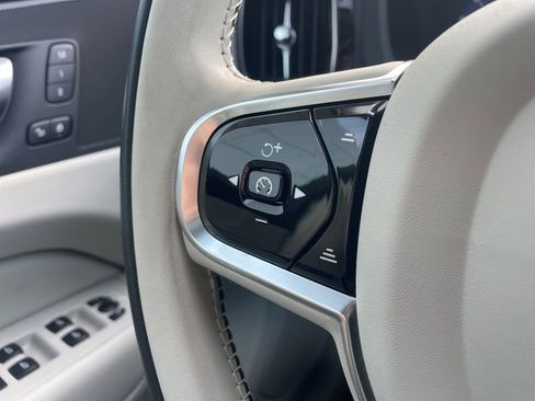 Certified 2024 Volvo XC60 B5 Core w/ Climate Package image 39