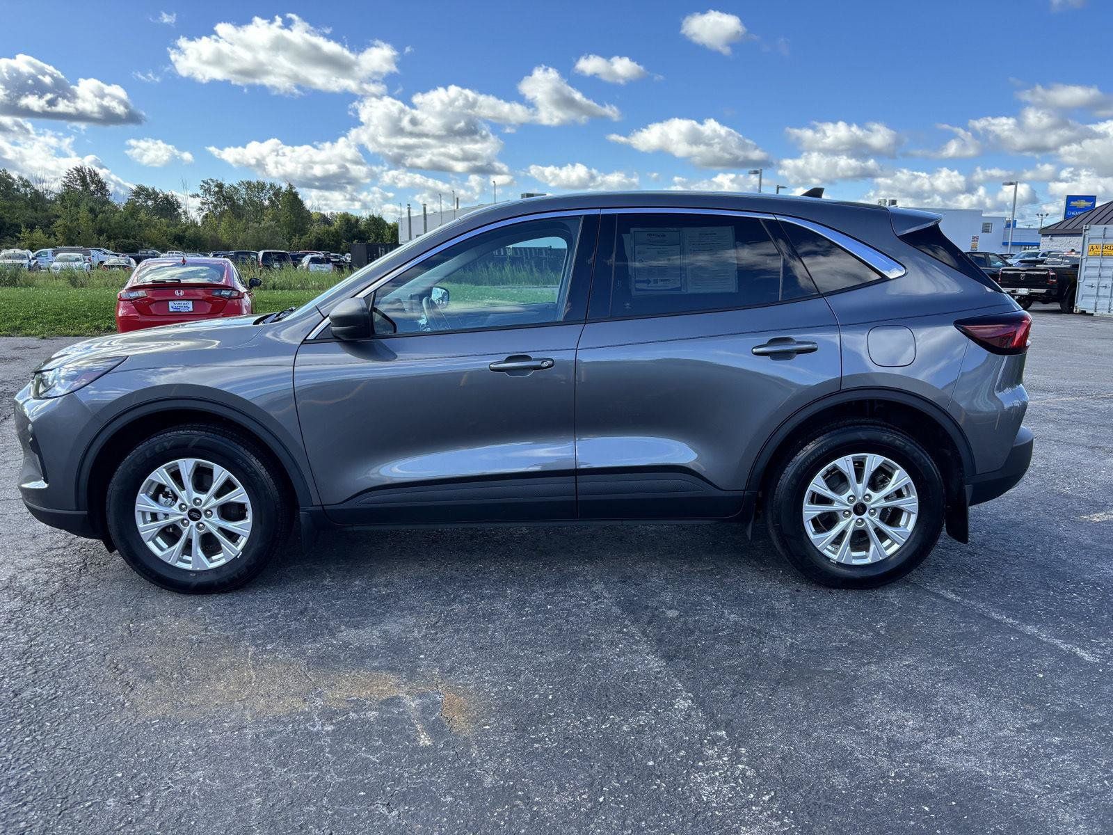 Used 2023 Ford Escape Active AWD/4WD image 4