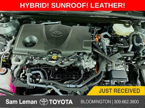 Used 2025 Toyota Camry SE image 30