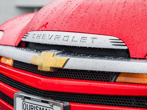 Used 2003 Chevrolet SSR w/ Preferred Equipment Group image 10