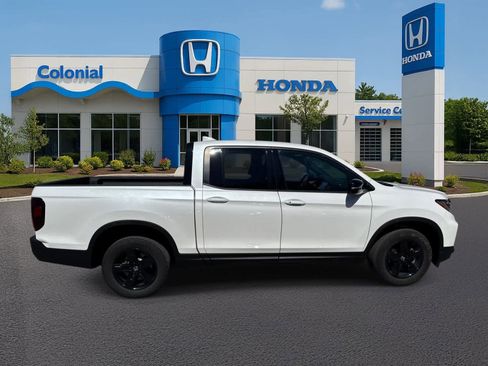 Used 2023 Honda Ridgeline Black Edition image 8