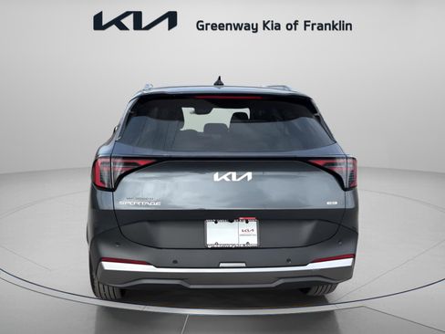 New 2026 Kia Sportage EX image 6