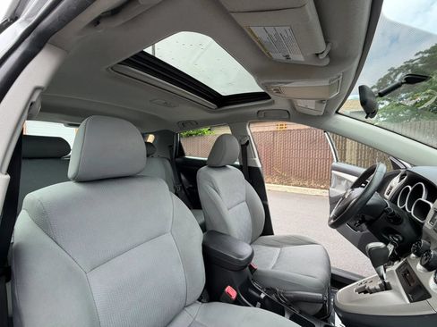 Used 2009 Toyota Matrix S FWD image 22