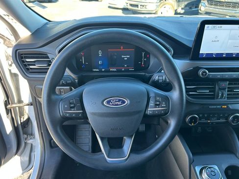 Used 2025 Ford Escape Active AWD/4WD image 21